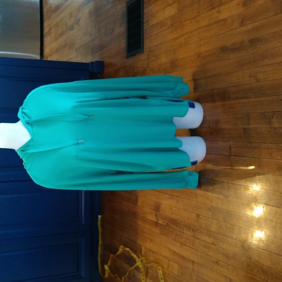 Size 16-18 Avia Green Athletic workout hoodie - Picture 7 of 14